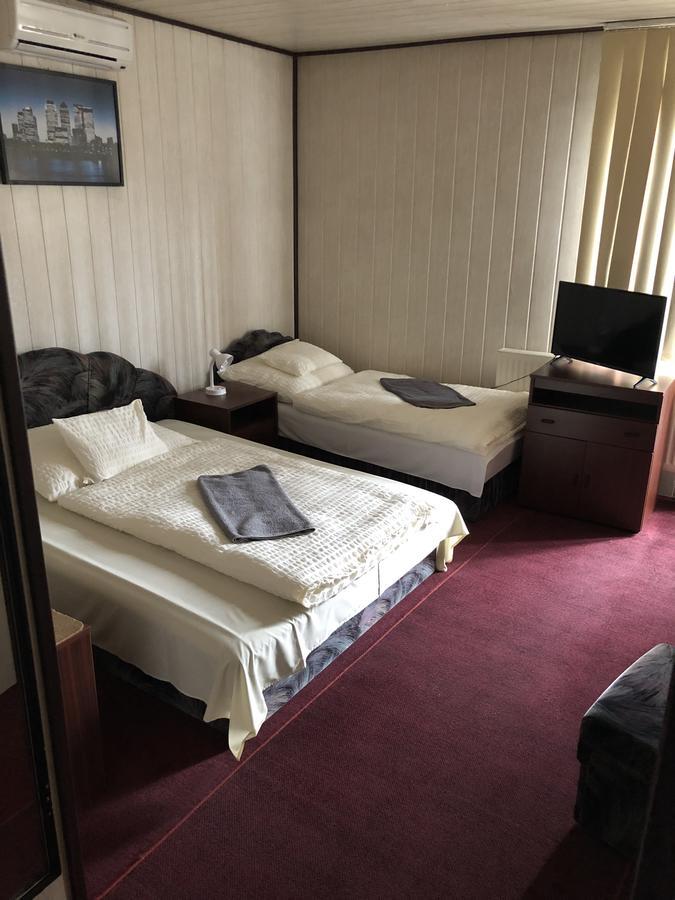 Kovacs Hotel Superior Vásárosnamény Exteriör bild
